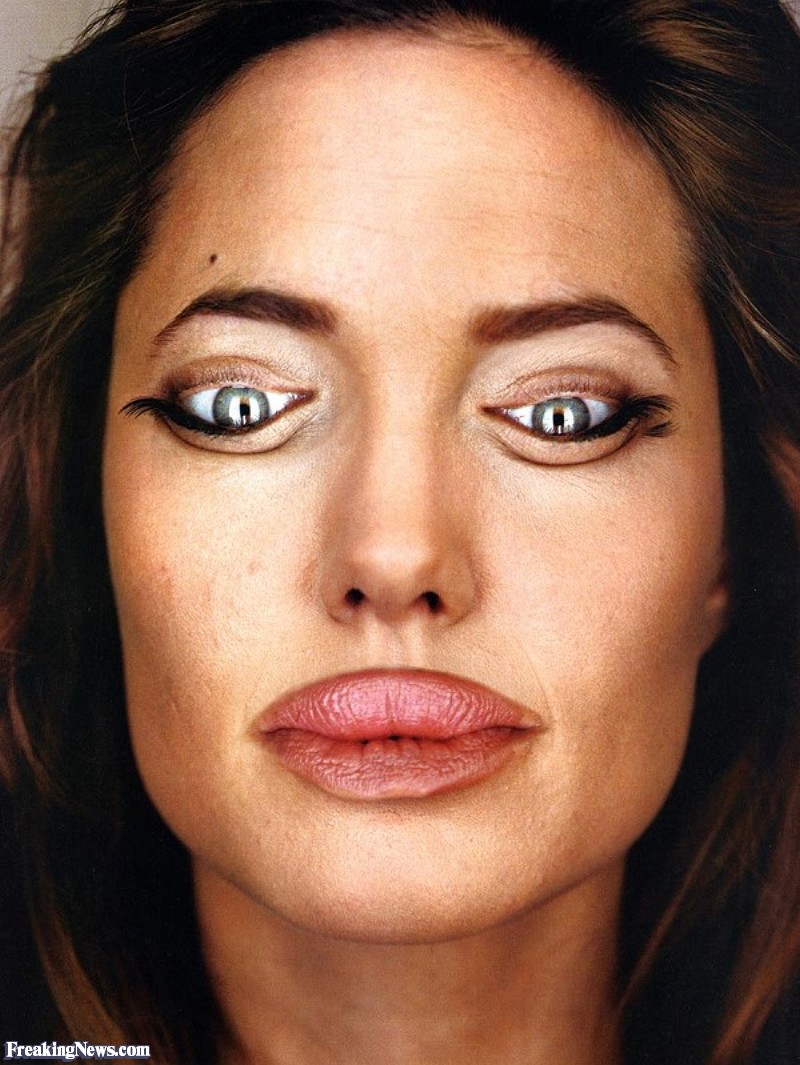 Angelina-Jolie-Inverted--35328